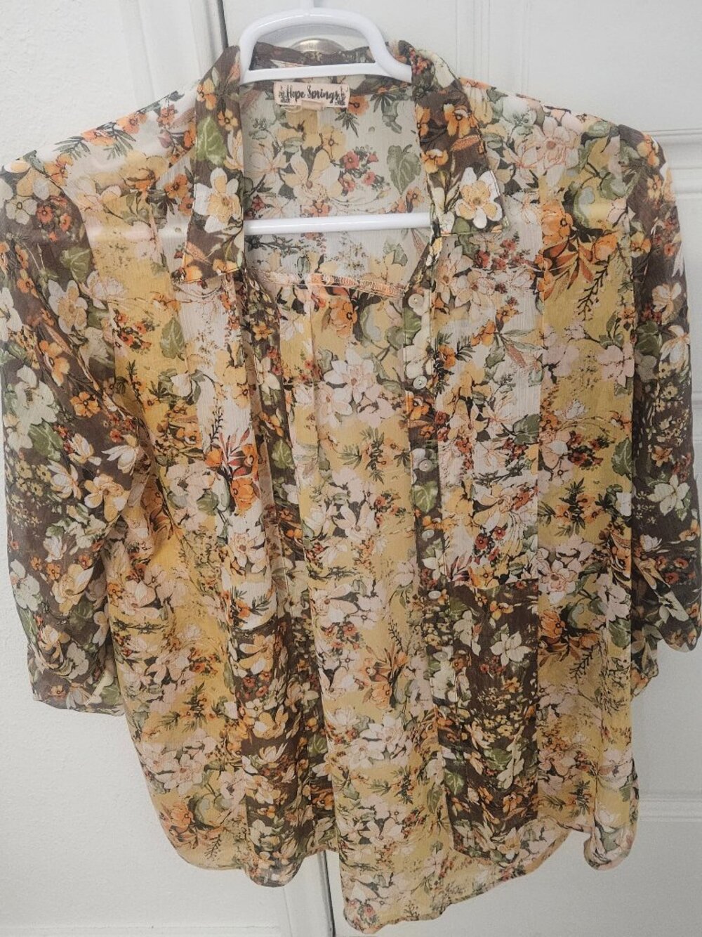 HOPE SPRINGS Womens Long Sleeved Blouse